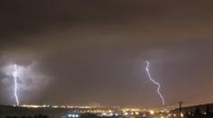 VÝSTRAHA: Východ Česka zasáhnou silné bouřky, varují meteorologové