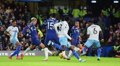 Chelsea zachránila výhru v závěru, tři body zajistil z penalty Madueke