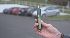 Přibývá mladých závislých na nikotinu. Dávají přednost e-cigaretám i sáčkům