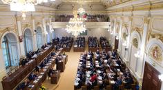 Piráti a SPD se pohádali o místa! Nikdo nechtěl sedět v koutě