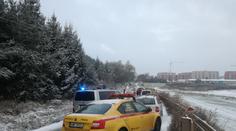 POZOR! Česko zasypal sníh. Na ledovce bouraly desítky aut