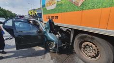 Tragická nehoda na dálnici D11: Dva mrtví, pět zraněných