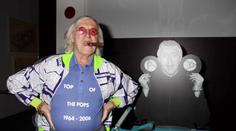 Savile znásilňoval i děti v nemocnicích, kryli ho lékaři i sestry
