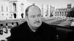 Zemřel expert na britskou královskou rodinu. Kamilu Rodanovi bylo 43 let