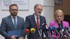 Prezident jmenuje nové ministry v úterý, oznámil Fiala