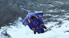 VIDEO: Jak vypadá skok z Kilimandžára? Letěl jako Superman