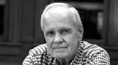 Zemřel spisovatel Cormac McCarthy. Autorovi známých románů bylo 89 let