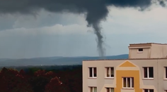 Jižní Moravou se prohnalo slabé tornádo. Odborníci zjišťují, zda napáchalo škody