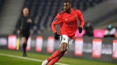 Arsenal zbrojí do nové sezony, přivedl talentovanou posilu z Benficy