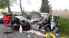 Tragédie na Pardubicku! Řidič dodávky po srážce s kamionem zemřel