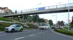 Autobus srazil u nádraží dva chodce! Jeden na místě zemřel