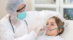Odborníci bijí na poplach. Čínou se šíří nový virus, příznaky připomínají covid