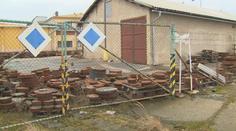 Pod Hradcem leží časovaná bomba. Řešení ale neexistuje