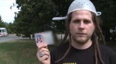 Konec pastafariánů v Česku? Úřady mladíkovi zakázaly "cedníkovou" občanku