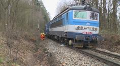 Drážní inspekce ukončila vyšetřování loňské nehody rychlíku na jihu Čech