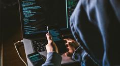 Pozor na zákeřný vir v telefonu. Nahrává zvuk a zaznamenává, kudy chodíte