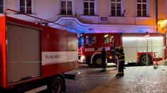 Požár v centru Prahy. Hasiči museli evakuovat přes 200 lidí
