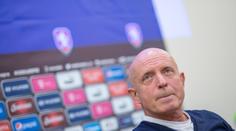 Česká fotbalová reprezentace je bez trenéra! Karel Jarolím skončil