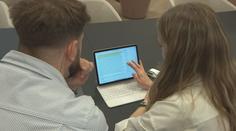 Postoje firem ke zveřejňování mezd se různí. Může být motivací i zdrojem napětí