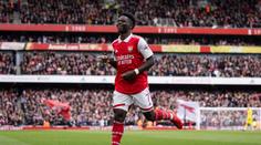 Saka táhl Arsenal za přesvědčivou výhrou. Ligu vede už o osm bodů