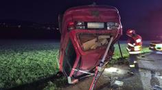 Děsivá nehoda u Zlína: Auto se několikrát přetočilo přes střechu, mladík neměl šanci