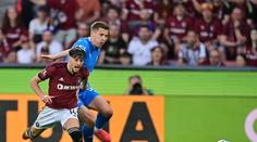 Sparta pouze remizovala a Slavia míří do čela tabulky. Preciado byl opět vyloučen