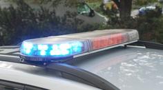 Policie hledala nebezpečnou ženu s nožem. Už je v péči lékařů