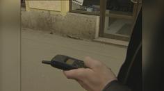 Před 35 lety začala éra mobilů. První telefon stál majlant a vážil 4,5 kila