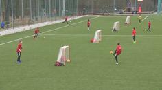 Sportovci trénují s obřími rozestupy. Lepší než sedět na gauči, říká ministr