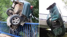 Auto viselo z mostu, spolujezdkyně nehodu nepřežila