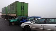 Silnice se mění ve skluzavky, Ostravsko trápí smog. PODÍVEJTE SE, co nás čeká dál