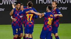 Válka na Camp Nou! Dvě červené karty a výhra Barcelony