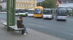 Dopravní podniky zaznamenaly proti loňsku velký pokles cestujících