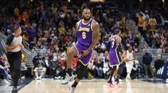 LeBron James byl opět potrestán, NBA vadilo sahání do rozkroku