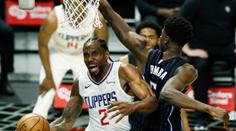 Sérii Clippers uťalo Orlando, Denver sundal Sixers. Phoenix natáhl sérii