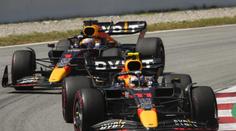 Verstappen si připsal další triumf ve formuli 1. Rival Leclerc musel odstoupit