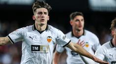Valencia prohloubila krizi Villarrealu. Pomohly i dvě penalty