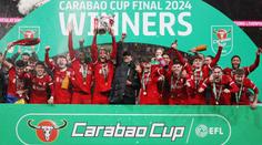 Liverpool opět slaví! Titul v Carabao Cupu vystřelil obránce van Dijk