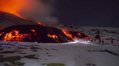 Erupce Etny láká tisíce turistů. Je to extrémně nebezpečné, zuří úřady