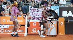 Venus a Serena bavily žhavým tancem. Argentinští diváci šíleli