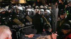 Protesty v Polsku. Prezident se rychle vrátil, zní slova o státním převratu
