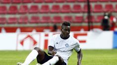 Rebel Balotelli se opět ukázal. Po brzkém vystřídaní dal pěstí spoluhráči