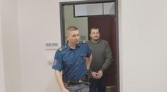 Politik v opilosti postřelil kolegu, ten skončil na vozíku. Jde na 9 let za mříže