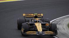Kvalifikaci v Maďarsku ovládl McLaren. Průběh ovlivnil déšť. Verstappen se zlobil