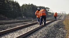 Železničáři prý přijdou o peníze. Tyto stavby jsou v ohrožení. PŘEHLED