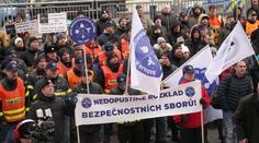 Ekonom: Příští rok bude ve znamení zvyšování mezd. Polepší si většina Čechů