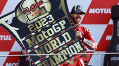 Martín jel na risk a spadl. Bagnaia je mistrem světa MotoGP!