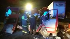 Tragický večer a noc na silnicích: Jeden mrtvý, více zraněných