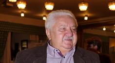 Herec Labuda (71) bojuje o život! Zkolaboval před svým domem