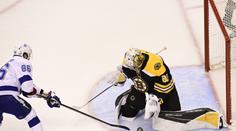 Boston schytal debakl! Tampa dala 7 gólů, do brány musel Vladař